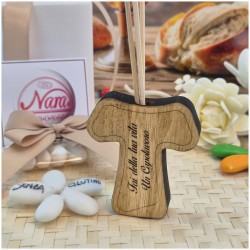 Bomboniera Comunione e Cresima Profumatore Tau in Legno con Frase Capolavoro