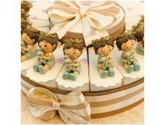 Torta Bomboniera Battesimo Bimbo Il Principe Sognatore Statuina Seduta con Ranocchio