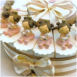 Torta Bomboniera Battesimo Bimba "Principessa Sognatrice" Seduta con Unicorno