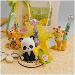 enfatizza senza snaturare e se necessario sostituisci lo sfondo a tema