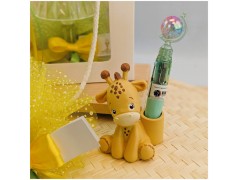 enfatizza senza snaturare e se necessario sostituisci lo sfondo a tema