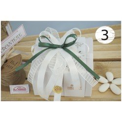 hervit bomboniere scatola confezionata con nastri verdi