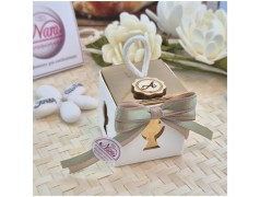 Bomboniera Comunione Scatolina "Lanterna d'Oro" Traforata a Calice con Iniziale in Legno