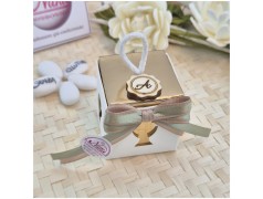 Bomboniera Comunione Scatolina "Lanterna d'Oro" Traforata a Calice con Iniziale in Legno