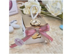 Bomboniera Cresima e Comunione Lanterna dello Spirito Traforata a Colomba con Iniziale