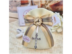 Bomboniera Cresima e Comunione Sacchetto Juta con Crocefisso e Iniziale Legno