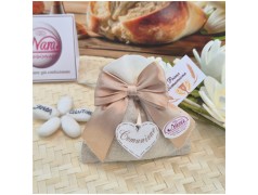 Bomboniera Comunione Sacchetto Shabby in Lino e Raso Oro con Cuore in Legno