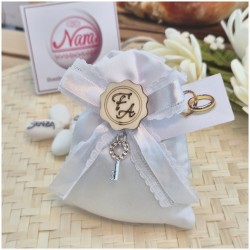 Bomboniera Matrimonio e 18 Anni Sacchetto Raso e Pizzo con Chiave Cuore Strass e Iniziali