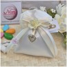 Bomboniera Matrimonio e Anniversario Sacchetto Raso con Fiore Panna e Ciondolo Cuori Strass