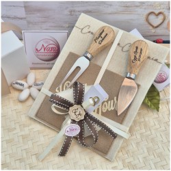 Bomboniera Matrimonio Utile Set Aperitivo Happy Hour con Coltelli Formaggio Incisi Personalizzati