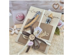 Bomboniera Matrimonio Utile Set Vino "Sommelier" con Cavatappi e Tappo in Custodia Feltro