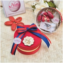 Bomboniera Laurea 110 e Lode Scatolina Cappelliera Rossa e Blu con Tag Legno