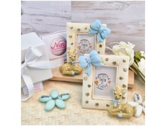 Bomboniera Battesimo Bimbo Cornice Portafoto Dolce Cerbiatto con Maxi Fiocco Celeste