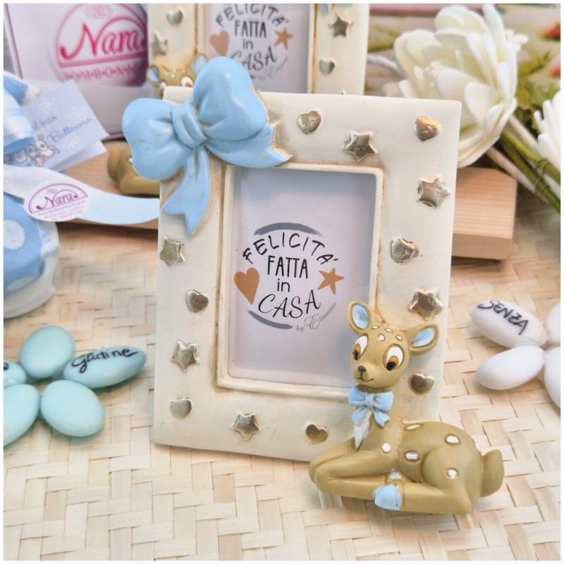 Bomboniera Battesimo Bimbo Cornice Portafoto Dolce Cerbiatto con Maxi Fiocco Celeste