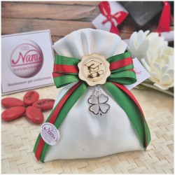 Bomboniera Laurea Scienze e Matematica Sacchetto Verde con Quadrifoglio Portafortuna e Tocco Legno