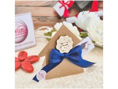 Bomboniera Laurea Segnaposto Scatolina Kraft con Nastro Giurisprudenza e Tocco Legno