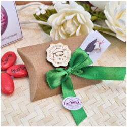 Segnaposto Laurea Scatolina Kraft con Nastro Agraria e Biologia e Tocco Legno