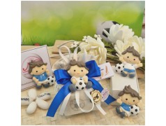 Bomboniere Comunione Calciatore magnete su sacchettino con palloni