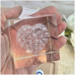 Bomboniera Matrimonio Lampada Led "Cubo d'Amore" - Cristallo 3D con Cuore di Rose e Iniziali