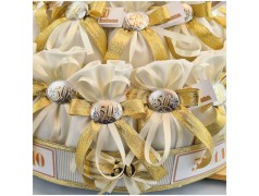 Torta porta bomboniere sacchettini con placchetta 50 anniversario