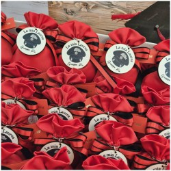 Bomboniera Laurea e Giuramento Carabinieri Sacchetto Raso Rosso con Cappello Stampato su Legno