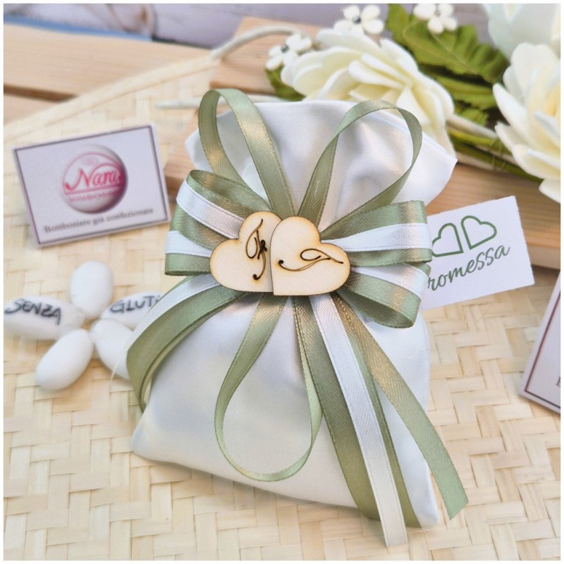Bomboniera Promessa di Matrimonio Sacchetto Raso con Nastro Bicolore VerdeBianco e Cuori