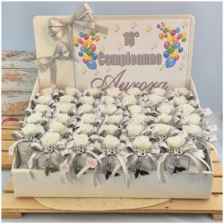 Bomboniera 18 Anni Scatolina Cube Silver Dream con Rosa Bianca, Farfalla e Numero 18