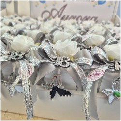 Bomboniera 18 Anni Scatolina Cube Silver Dream con Rosa Bianca, Farfalla e Numero 18