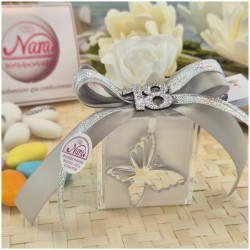 Bomboniera 18 Anni Scatolina Cube Silver Dream con Rosa Bianca, Farfalla e Numero 18