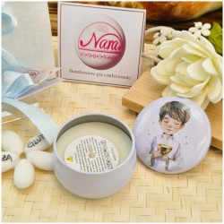 Bomboniera Solidale Cuorematto Candela in Latta La Mia Prima Comunione - Illustrazione Bimbo con Calice