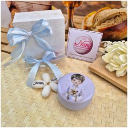 Bomboniera Solidale Cuorematto Candela in Latta La Mia Prima Comunione - Illustrazione Bimbo con Calice