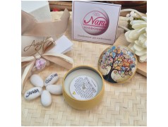 Bomboniera Solidale Cuorematto Candela in Latta Albero della Vita - Illustrazione Artistica Multicolor