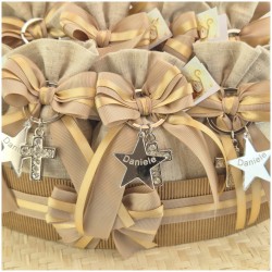Bomboniera Comunione e Cresima Torta di Sacchetti Natural con Portachiavi Croce Strass e Stella Personalizzata