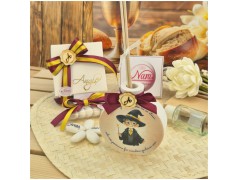 Bomboniera Comunione e Cresima Profumatore "Piccolo Mago" con Frase Magica e Nastri Grifondoro