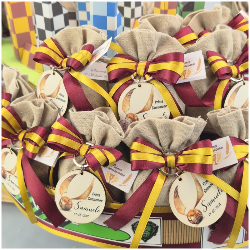 Bomboniere Harry potter Portachiavi con boccino su Campo da Quidditch