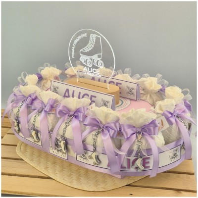 Torta Bomboniera Comunione Bimba "Passione Pattinaggio" Lilla con Portachiavi e luce Centrale-Nara Bomboniere
