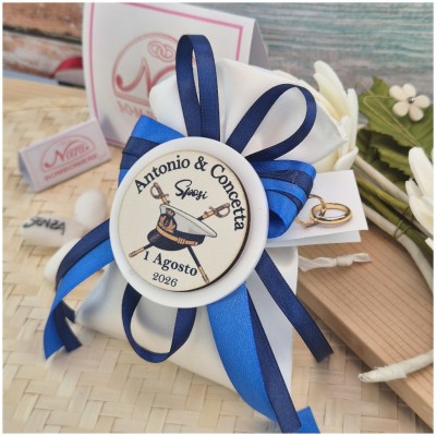 Bomboniera Matrimonio Marina Militare Sacchetto Raso con Medaglione Personalizzato e Nastro Blu