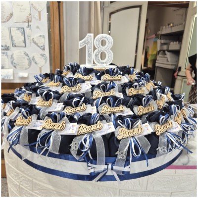 Torta Bomboniere 18 anni