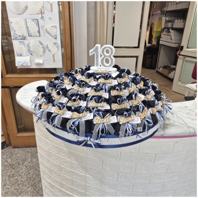 Torta Bomboniere 18 anni