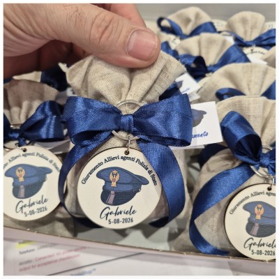 Bomboniere Giuramento Polizia di Stato Sacchetto con Portachiavi cappello da uomo in Legno