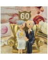 Sposini Torta 60 anni matrimonio seduti sul divano-Nara Bomboniere