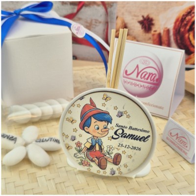 Bomboniera a tema Pinocchio profumatore in plexiglas e legno personalizzato-Nara Bomboniere
