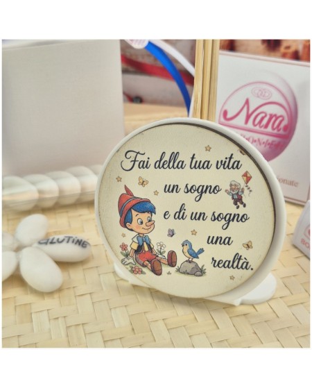 Bomboniera a tema Pinocchio profumatore in plexiglas e legno Con Frase Stampata