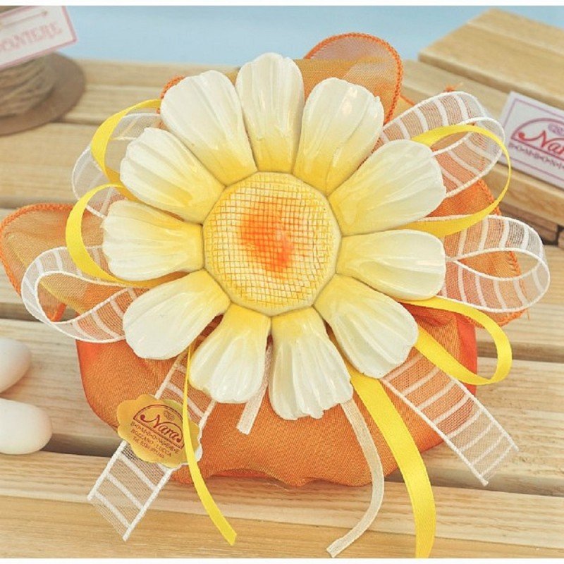 Bomboniera Girasole in capodimonte su sacchettino